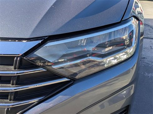 Used 2021 Volkswagen Jetta S image 9