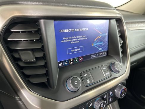 Used 2023 GMC Acadia Denali image 17