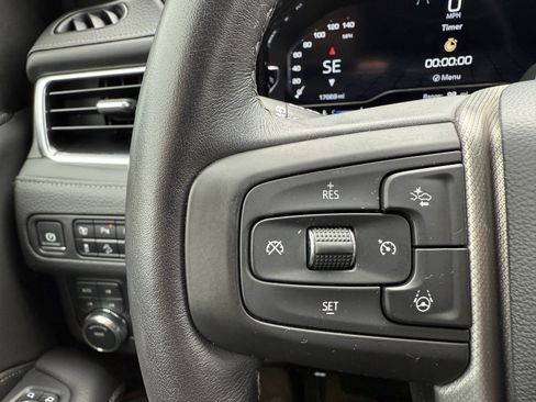 Used 2024 GMC Yukon XL Denali w/ Advanced Technology Package image 40