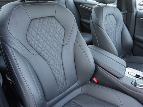 Certified 2023 BMW 530i xDrive w/ Premium Package image 14