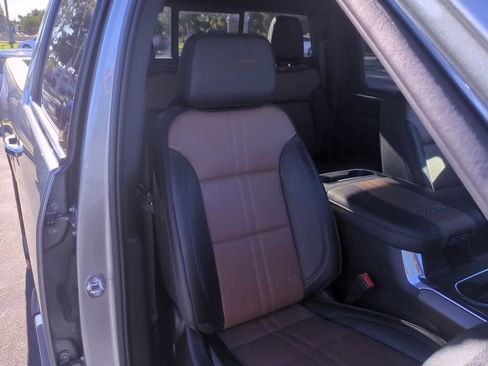 Used 2024 Chevrolet Silverado 2500 High Country w/ High Country Premium Package image 36