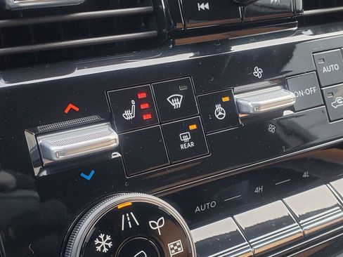 New 2026 Nissan Armada SL image 29