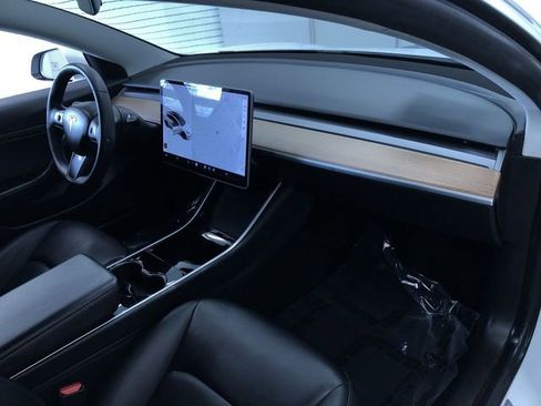 Used 2020 Tesla Model 3 Long Range image 22