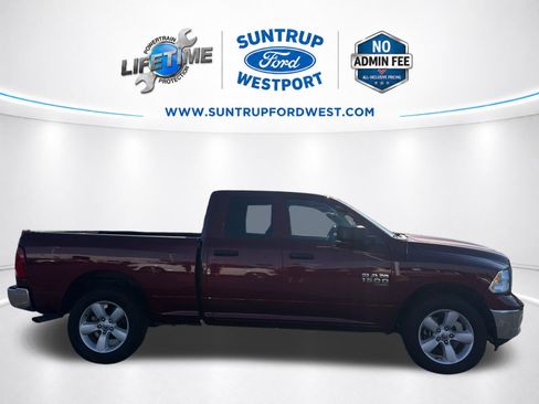 Used 2024 RAM 1500 Classic SLT AWD/4WD image 2