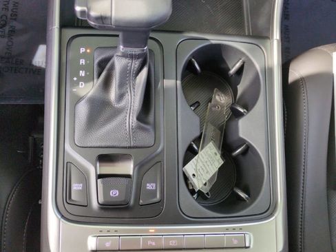 New 2026 Kia Carnival FWD image 30