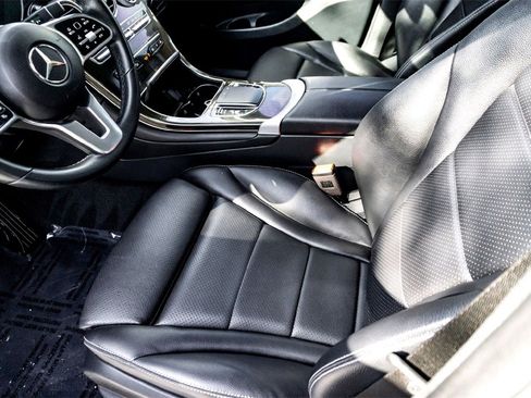 Used 2022 Mercedes-Benz GLC 300 4MATIC image 14