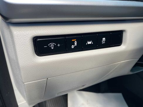 Used 2021 Kia Telluride S FWD image 19