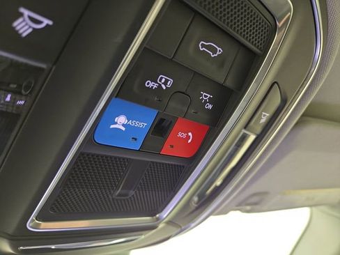 Used 2022 Jeep Grand Cherokee Limited image 25