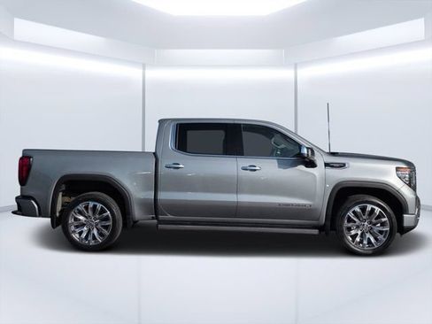 Used 2024 GMC Sierra 1500 Denali AWD/4WD image 2