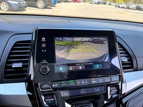 Used 2023 Honda Odyssey Touring image 13
