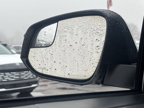 Used 2016 Toyota RAV4 LE image 28