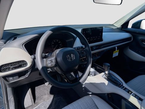 New 2026 Honda HR-V LX image 9
