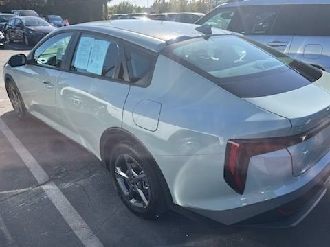 Used 2026 Kia K4 FWD image 6