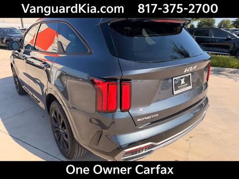 Certified 2023 Kia Sorento SX FWD image 2