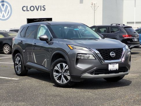 Used 2023 Nissan Rogue SV FWD image 2