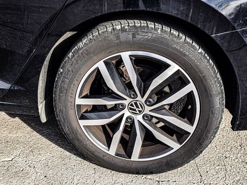 Used 2025 Volkswagen Jetta SE image 7