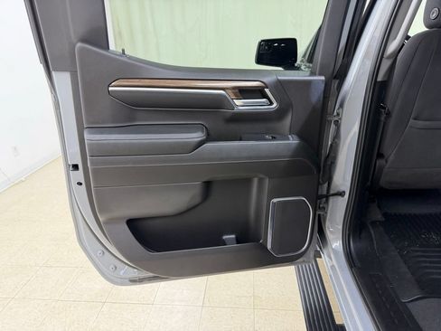Used 2024 Chevrolet Silverado 1500 LT AWD/4WD image 14