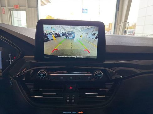 Used 2025 Ford Escape ST-Line image 11