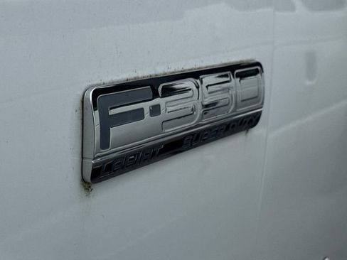 Used 2005 Ford F350 Lariat AWD/4WD image 6