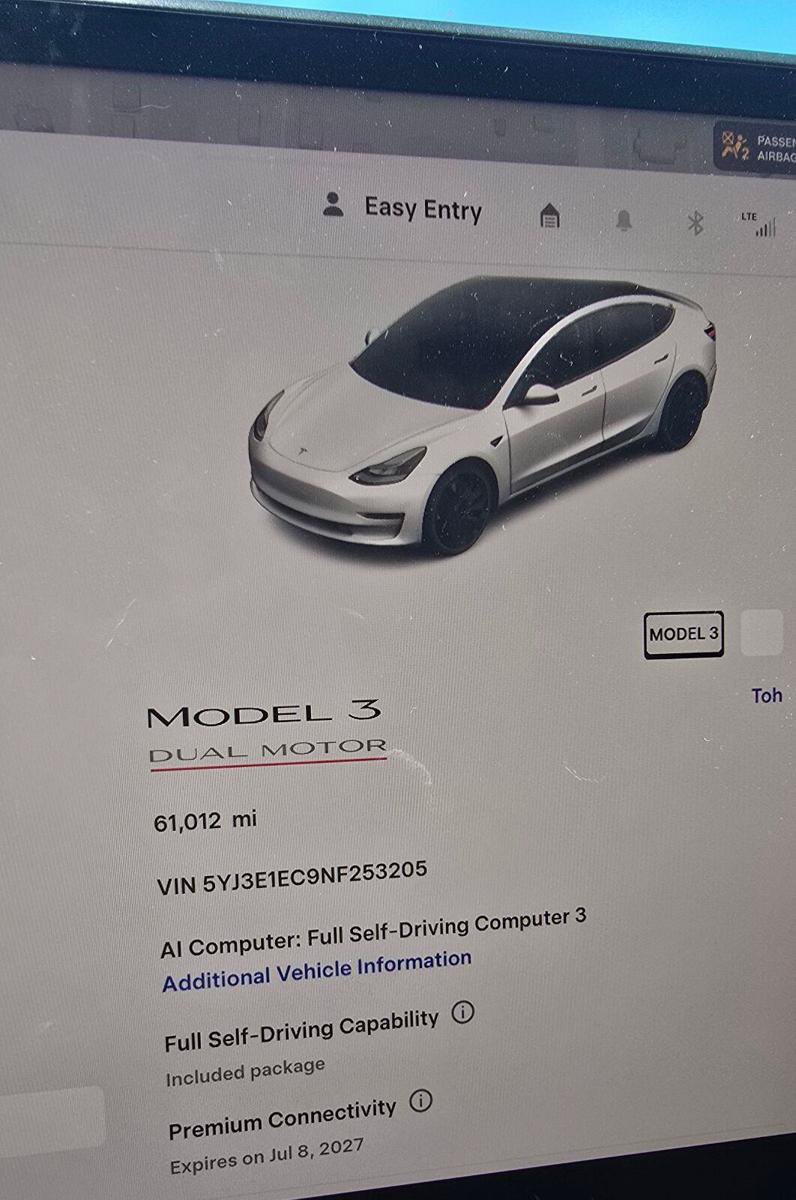 Used 2022 Tesla Model 3 Performance AWD/4WD image 2