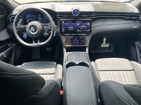 New 2025 Maserati Grecale GT image 43