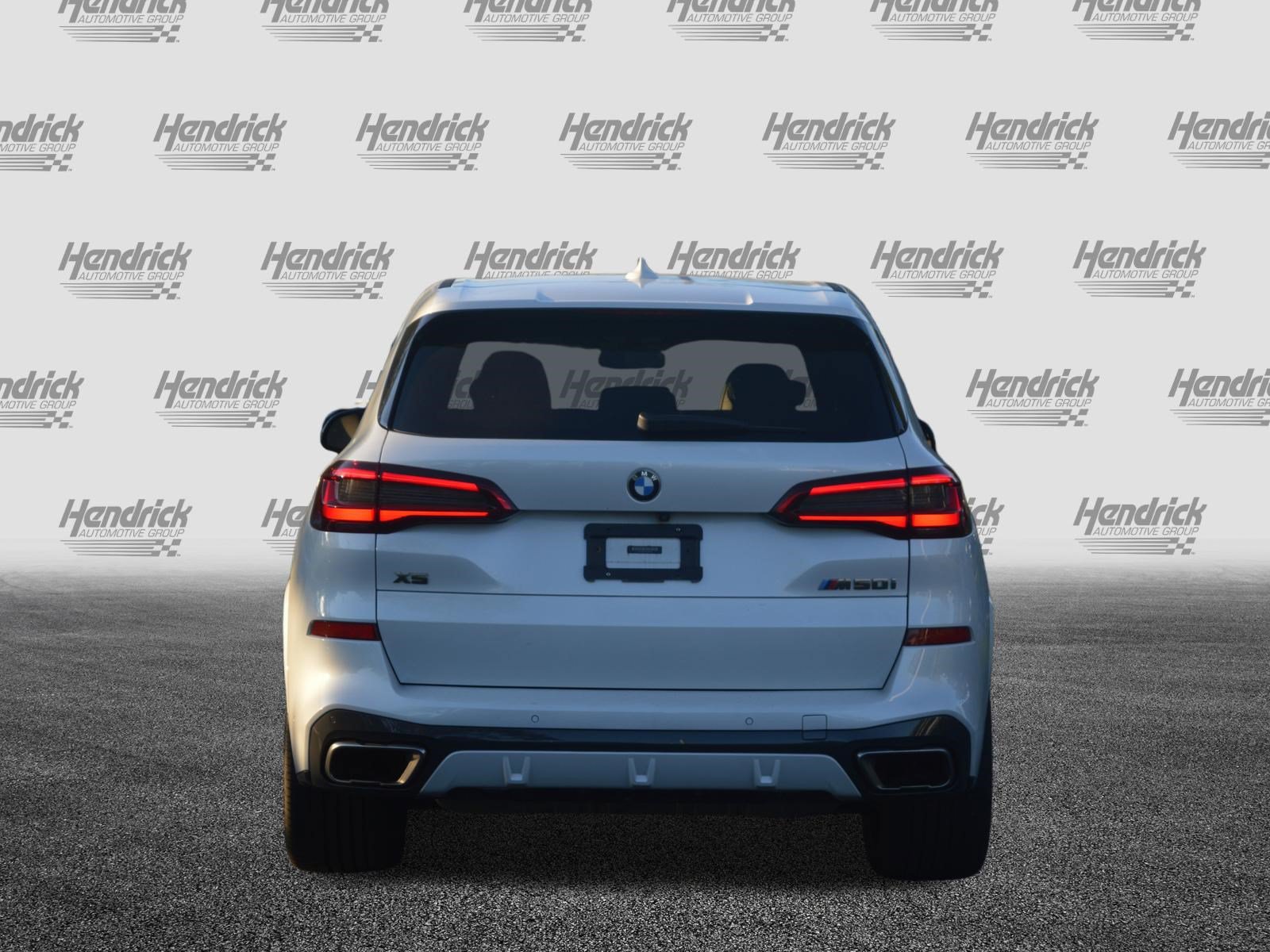 Used 2020 BMW X5 M50i w/ Premium Package AWD/4WD image 7