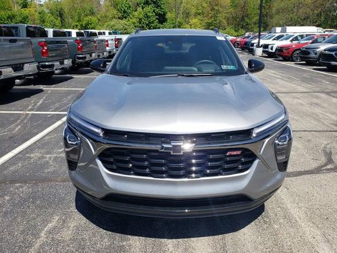New 2026 Chevrolet Trax RS w/ Driver Confidence Package FWD image 2