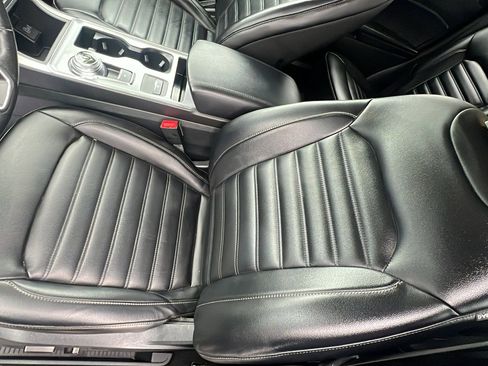 Used 2021 Ford Edge SEL w/ Cargo Accessory Package image 11