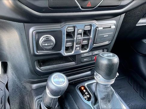 Used 2020 Jeep Wrangler Unlimited Sport S AWD/4WD image 24