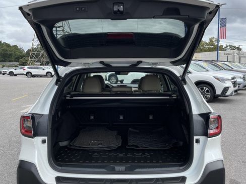 Certified 2025 Subaru Outback Limited image 10