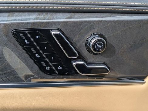 New 2025 Cadillac Escalade IQ Luxury 2 image 27