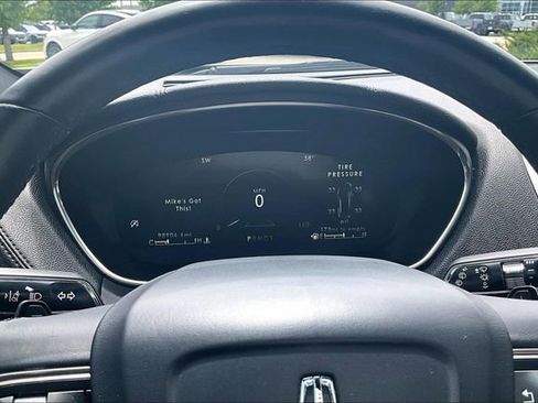 Used 2019 Lincoln Nautilus Reserve AWD/4WD image 13