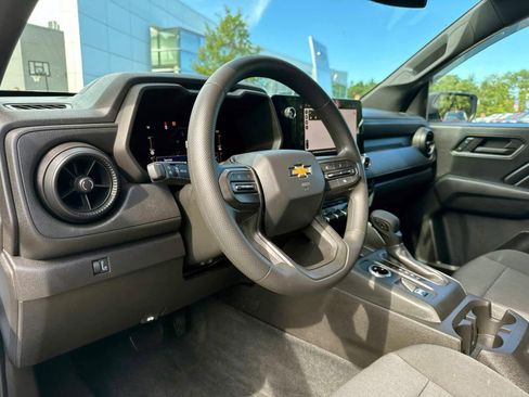 Used 2023 Chevrolet Colorado W/T w/ WT Convenience Package image 13