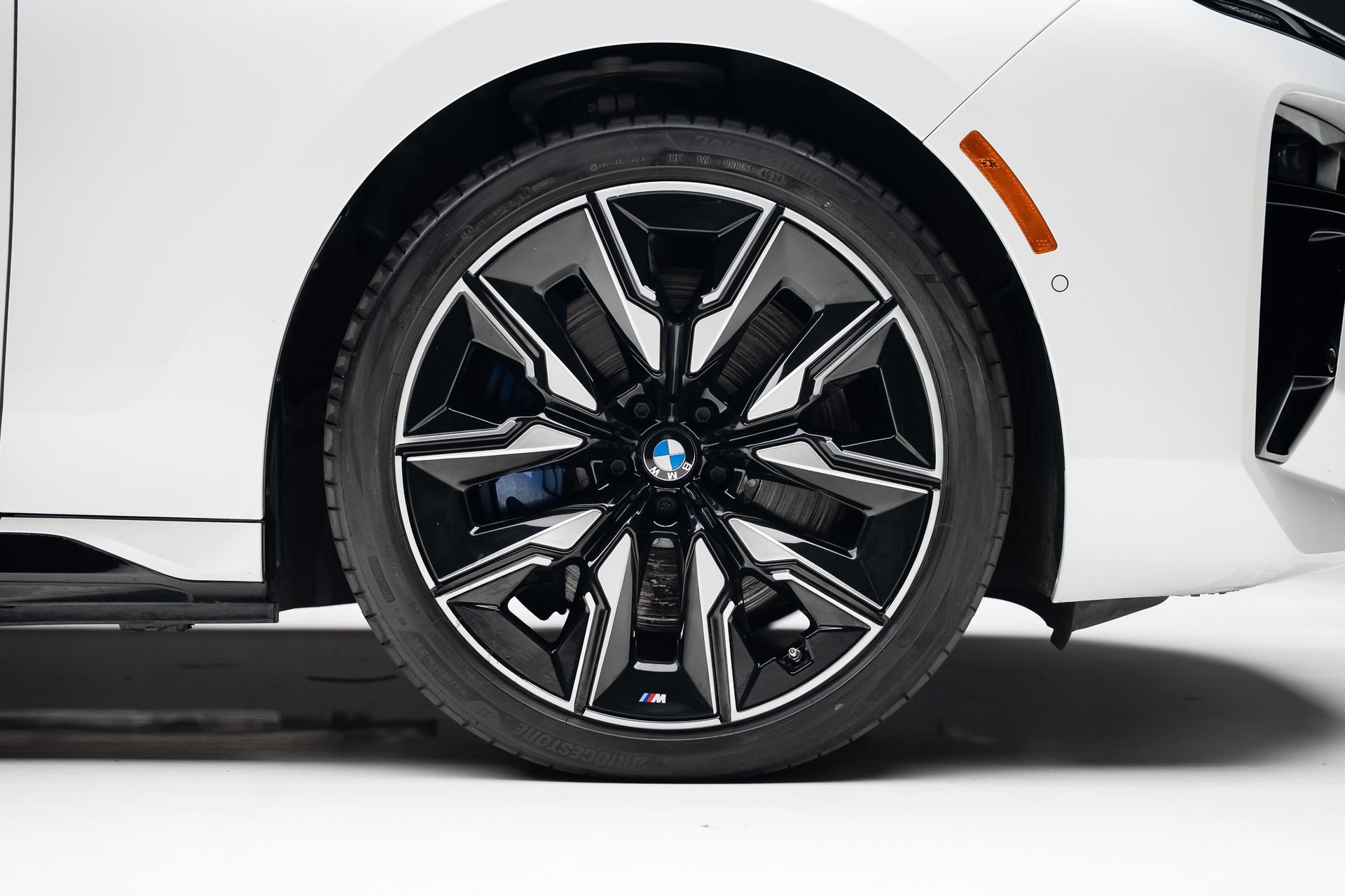 Used 2024 BMW i7 M70 AWD/4WD image 40