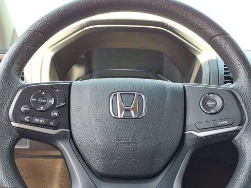 Used 2019 Honda Odyssey LX image 25