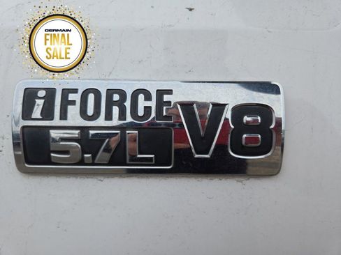 Used 2015 Toyota Tundra SR5 w/ SR5 Upgrade Package image 17