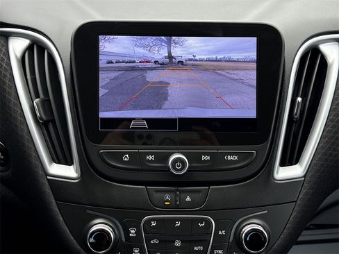 Used 2023 Chevrolet Malibu LT image 23