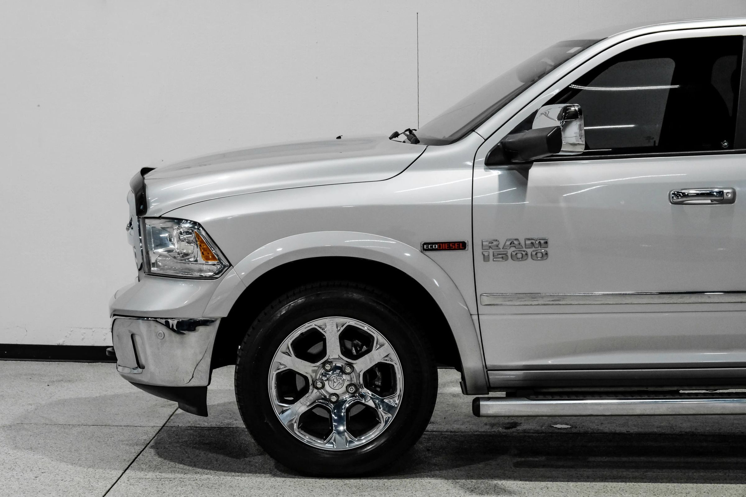 Used 2015 RAM 1500 Laramie w/ Convenience Group AWD/4WD image 10