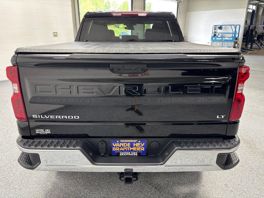 Used 2024 Chevrolet Silverado 1500 LT AWD/4WD image 6