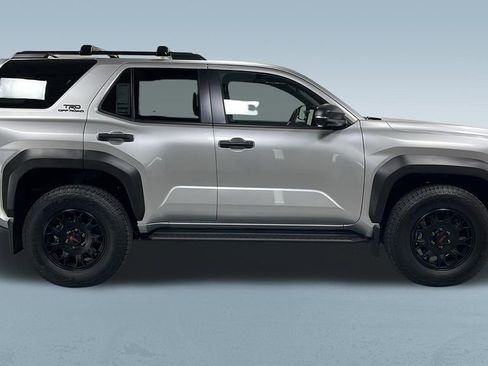 Used 2025 Toyota 4Runner TRD Off-Road Premium image 7