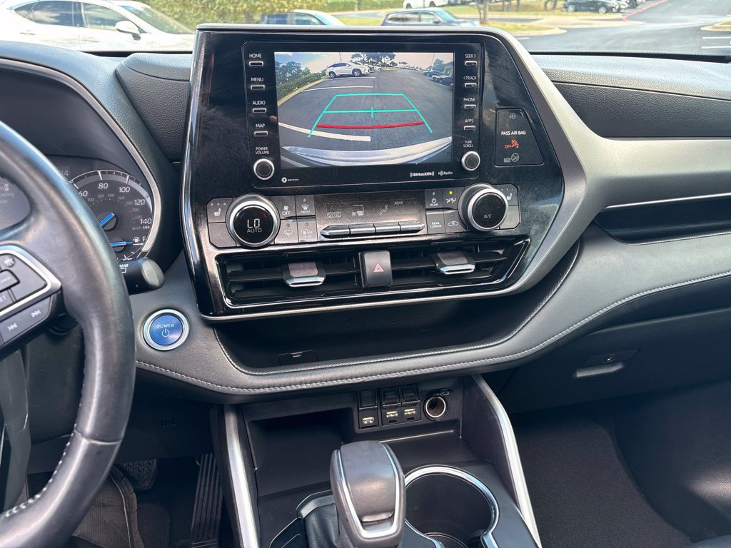Used 2020 Toyota Highlander XLE FWD image 15