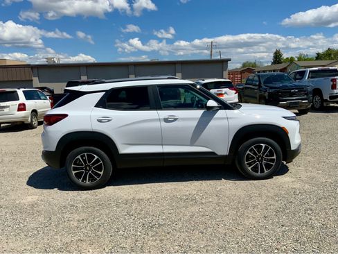 New 2026 Chevrolet TrailBlazer LT w/ Driver Confidence Package AWD/4WD image 6