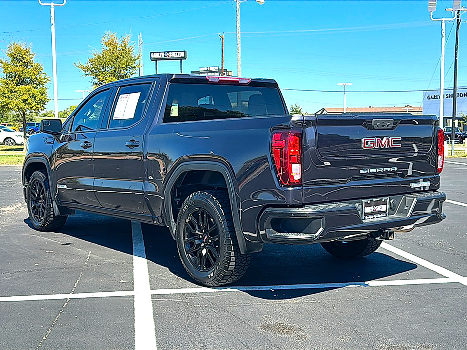 Used 2022 GMC Sierra 1500 Elevation RWD image 6
