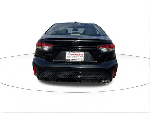 Used 2021 Toyota Corolla SE image 4