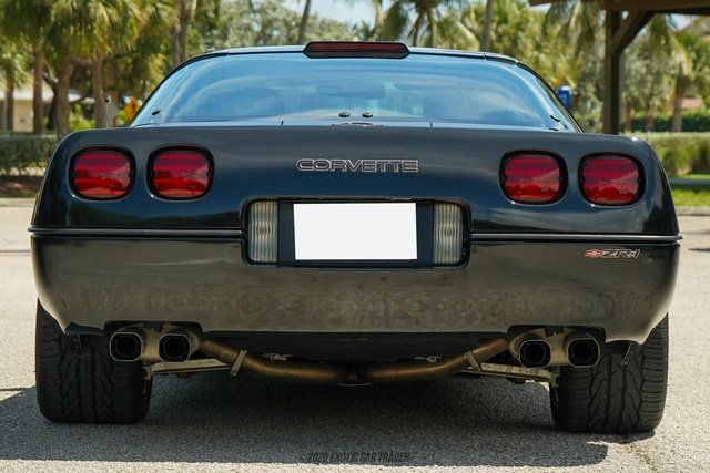 Used 1990 Chevrolet Corvette ZR-1 RWD image 19