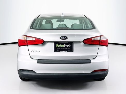 Used 2016 Kia Forte LX FWD image 7