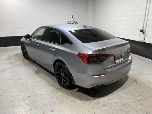 Used 2023 Honda Civic Sport image 4