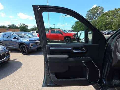 New 2026 Chevrolet Silverado 2500 LT w/ Trail Boss Package AWD/4WD image 13