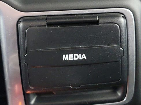 Used 2018 Jeep Wrangler Sport image 27