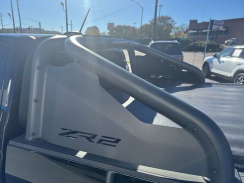 Used 2019 Chevrolet Colorado ZR2 image 6